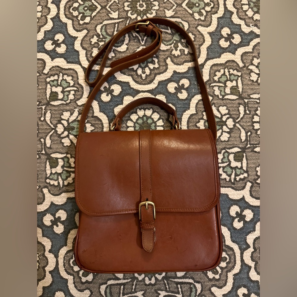 Green Fields Full Grain Harness Leather Crossbody Bag – Made in the USA Unisex
